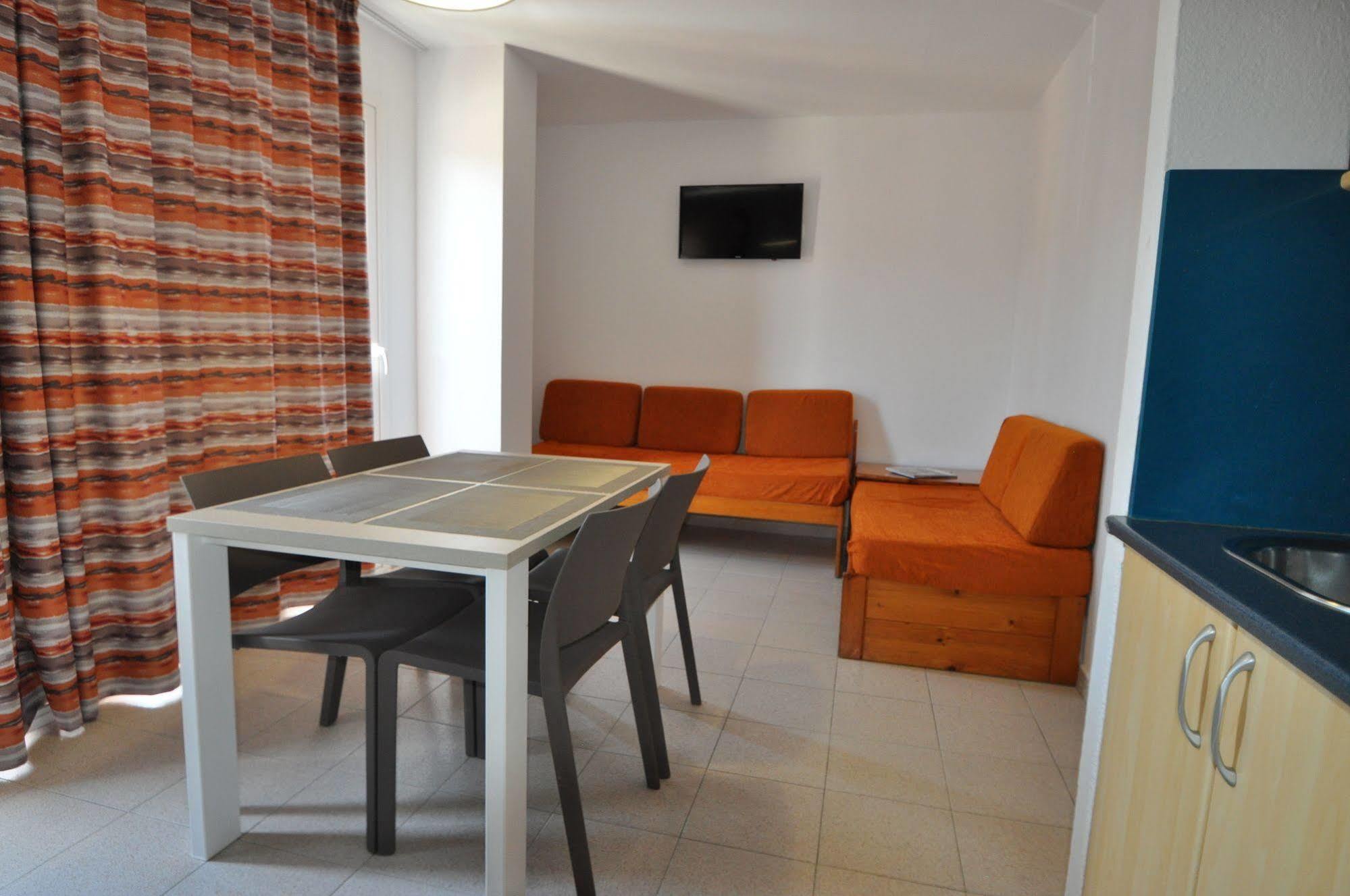 Safari Aparthotel Calella