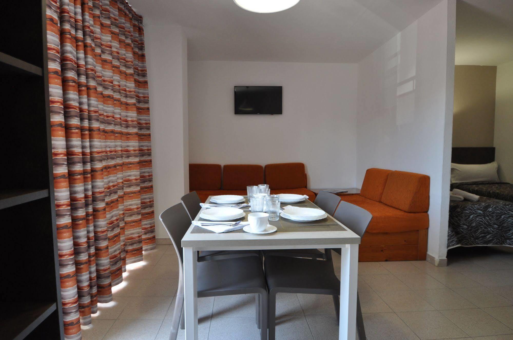 Safari Aparthotel Calella