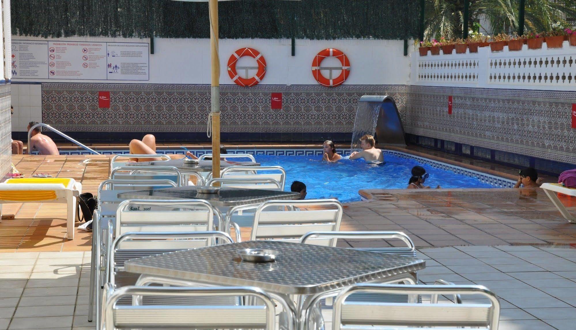 Safari Aparthotel Calella